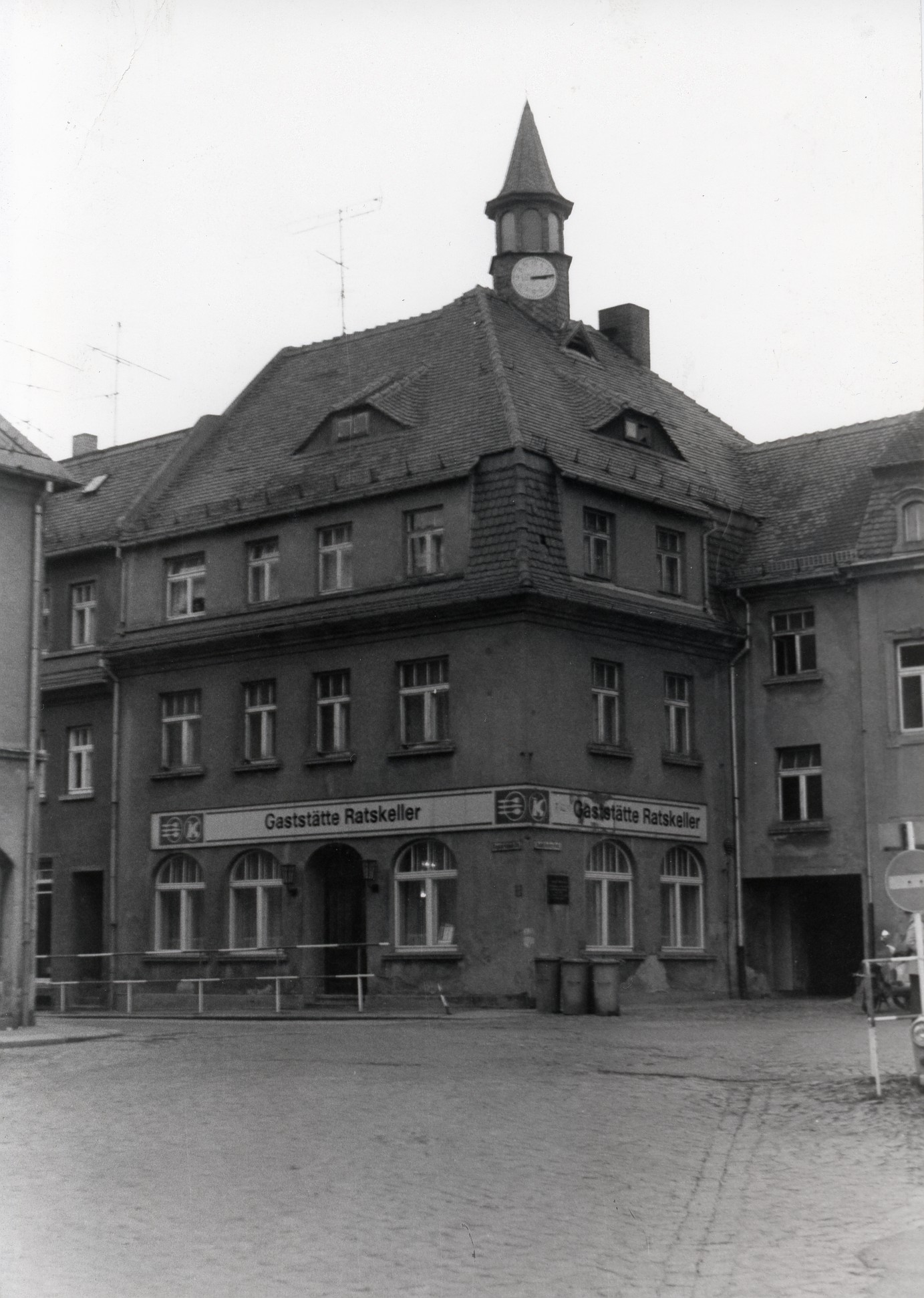 Blick auf Ratskeller alt